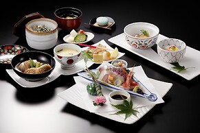 Kanazawa Hakuchoro Hotel Sanraku