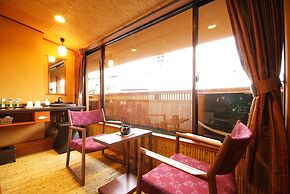 Kyoto Arashiyama Onsen Ryokan Hanaikada