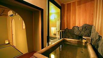 Kyoto Arashiyama Onsen Ryokan Hanaikada