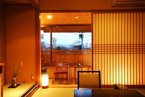 Kyoto Arashiyama Onsen Ryokan Hanaikada