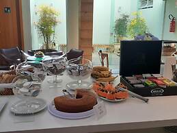 Garibaldi Business Hotel