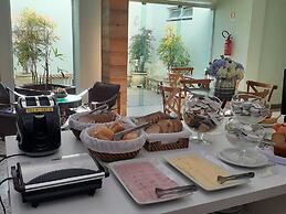 Garibaldi Business Hotel