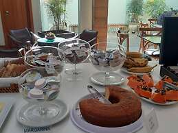 Garibaldi Business Hotel