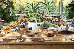 Botania Relais & Spa - The Leading Hotels of the World.