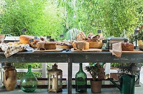 Botania Relais & Spa - The Leading Hotels of the World.