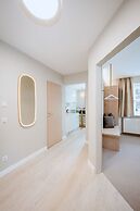 Crystls Aparthotel