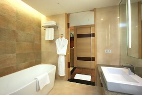 High1 Grand Hotel Convention Tower