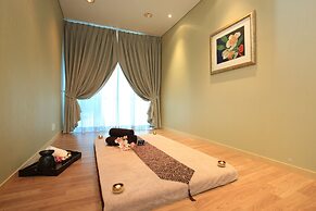 High1 Grand Hotel Convention Tower