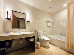 CHECK Inn Taichung LaiLai