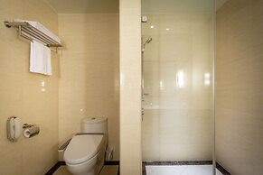 CHECK Inn Taichung LaiLai