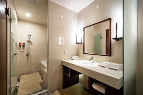 CHECK Inn Taichung LaiLai