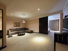 CHECK Inn Taichung LaiLai