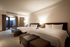 CHECK Inn Taichung LaiLai