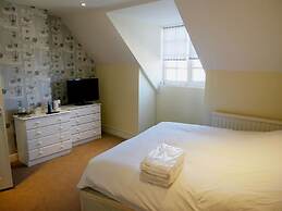 The Saracens Head Hotel