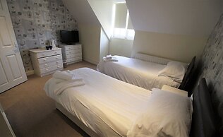 The Saracens Head Hotel