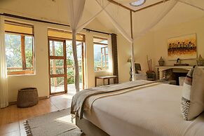 Gorilla Safari Lodge