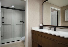 Hotel Flor Tampa Downtown, Tapestry Collection by Hilton