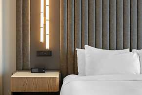 Hotel Flor Tampa Downtown, Tapestry Collection by Hilton