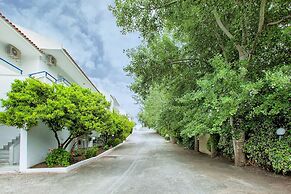 Xenios Port Marina Hotel