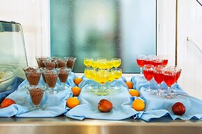 Xenios Port Marina Hotel