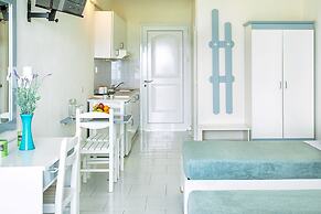 Xenios Port Marina Hotel