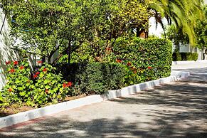 Xenios Port Marina Hotel