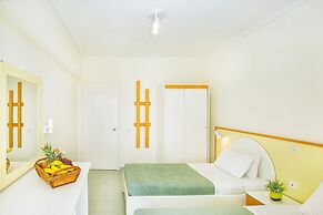 Xenios Port Marina Hotel