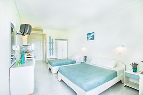 Xenios Port Marina Hotel