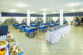 Xenios Port Marina Hotel