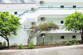 Xenios Port Marina Hotel