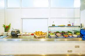 Xenios Port Marina Hotel