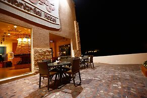 Montreal Hotel - Al Shobak