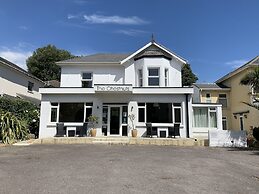 The Chestnuts Guest House