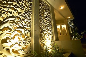 Artemis Villa and Hotel