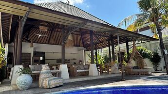 Artemis Villa and Hotel