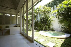 Artemis Villa and Hotel