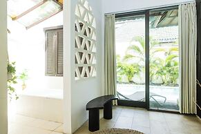 Artemis Villa and Hotel