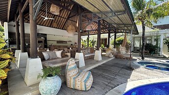 Artemis Villa and Hotel