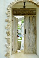 Artemis Villa and Hotel