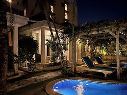 Artemis Villa and Hotel