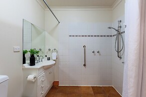 Lifestyle Apartments at Ferntree