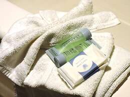 Riata Inn Crystal City