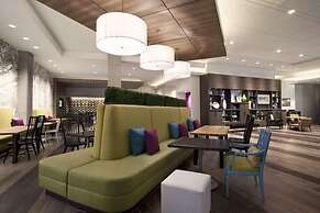 Home2 Suites by Hilton Philadelphia - Convention Center, PA