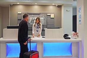 Holiday Inn Express Hotel & Suites Phoenix North Scottsdale by IHG