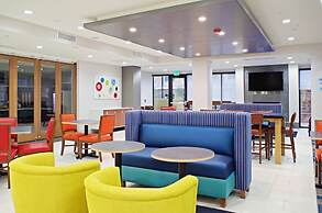 Holiday Inn Express Hotel & Suites Phoenix North Scottsdale by IHG