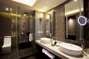 Graceland Khaolak Beach Resort