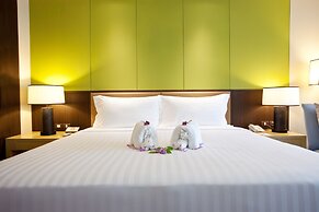 Graceland Khaolak Beach Resort