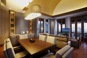 Graceland Khaolak Beach Resort