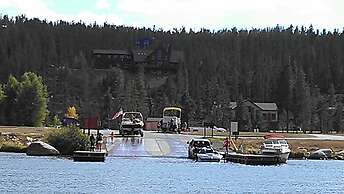 Western Riviera Lakeside Lodging