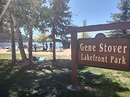 Western Riviera Lakeside Lodging